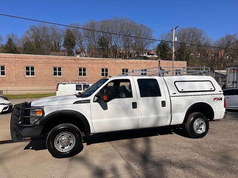 Used 2012 Ford F250 XL w/ PWR Equipment Group image 4