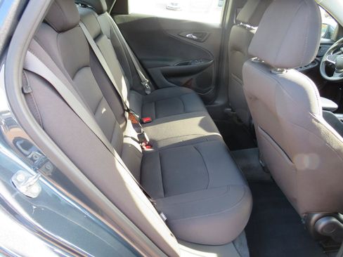 Used 2020 Chevrolet Malibu LT FWD image 11