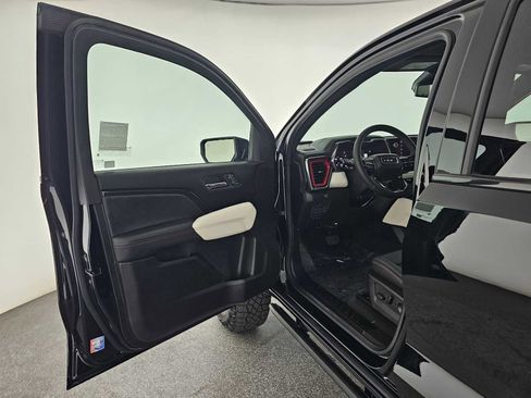 New 2026 GMC Canyon AT4X w/ Off-Road Front Bumper Package image 20