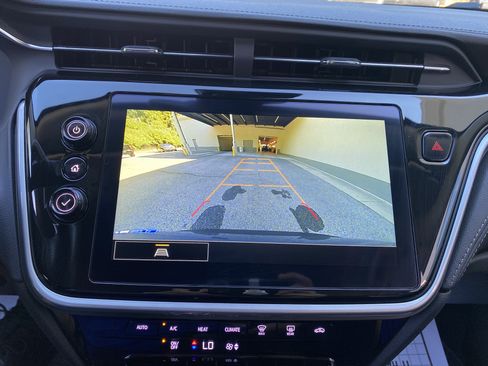 Used 2023 Chevrolet Bolt EUV LT w/ Driver Confidence Package FWD image 26