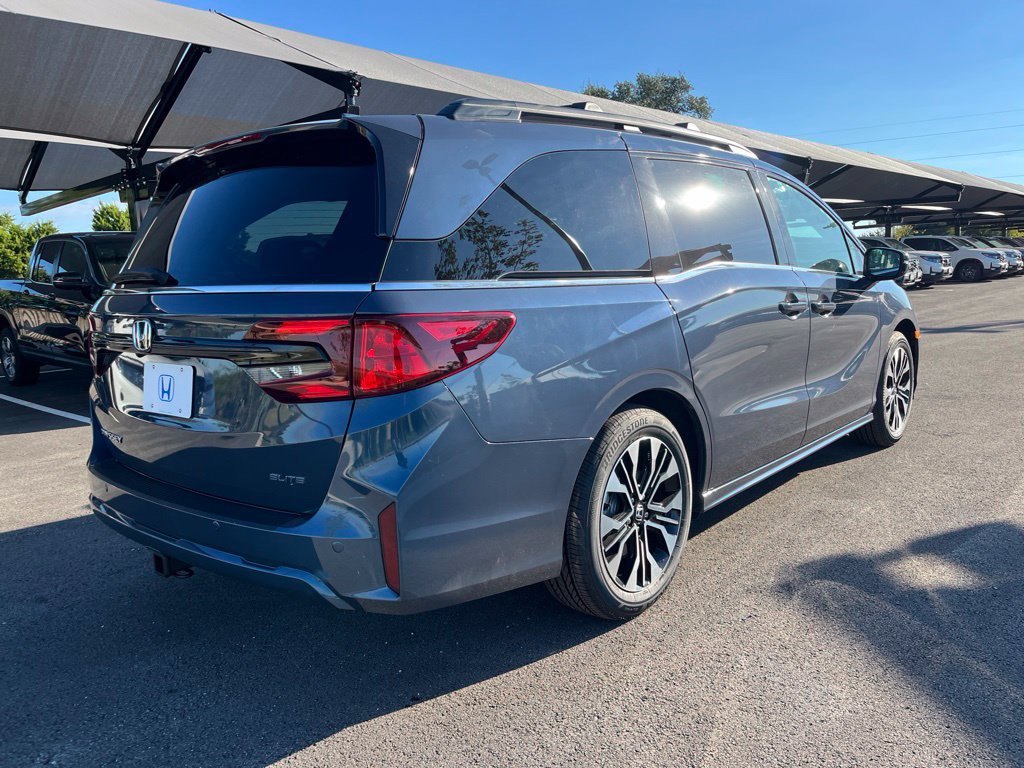 New 2027 Honda Odyssey Elite image 3