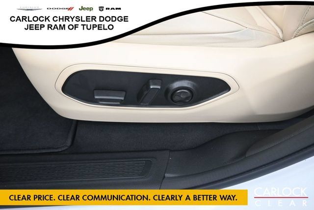 Used 2023 Jeep Grand Cherokee Limited AWD/4WD image 16