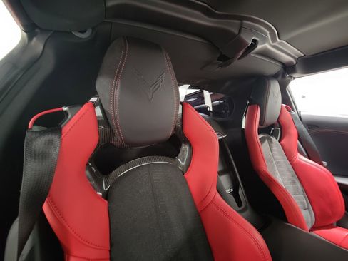 Used 2021 Chevrolet Corvette Stingray Preferred Cpe w/ Z51 Performance Package image 24