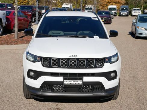 New 2026 Jeep Compass Latitude AWD/4WD image 18