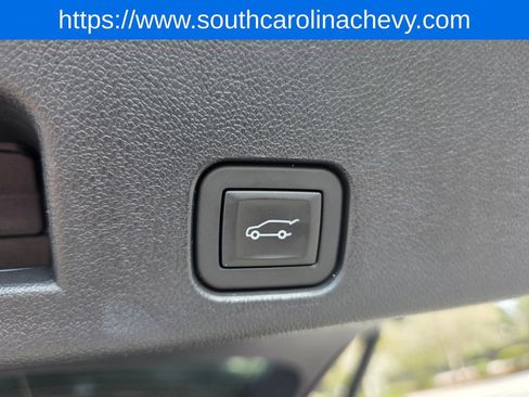 Used 2025 GMC Acadia Elevation image 37