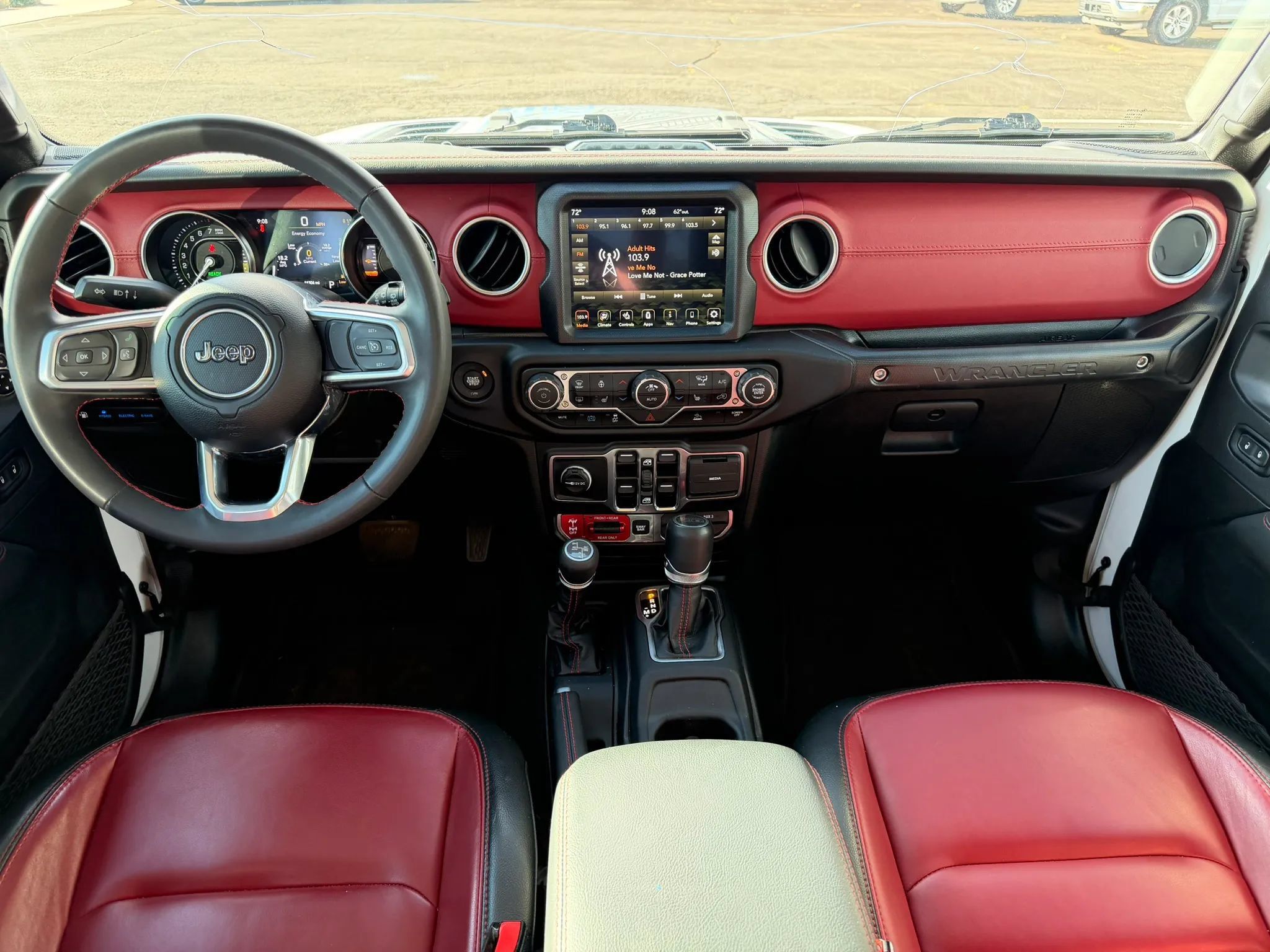 Used 2023 Jeep Wrangler Unlimited Rubicon 4xe AWD/4WD image 12