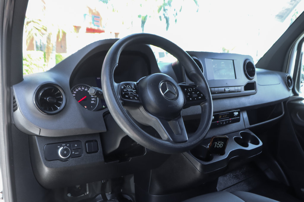 Used 2022 Mercedes-Benz Sprinter 1500 image 20