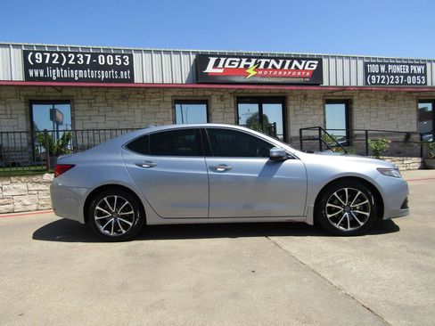 Used 2016 Acura TLX w/ Technology Package FWD image 5