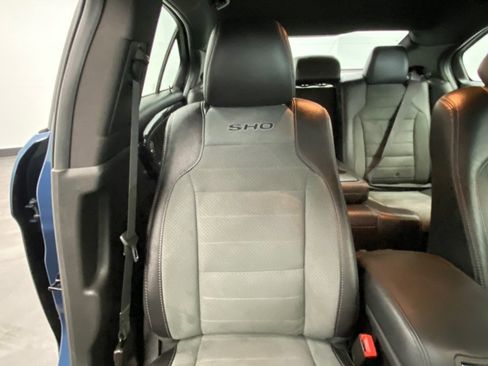 Used 2018 Ford Taurus SHO AWD/4WD image 23