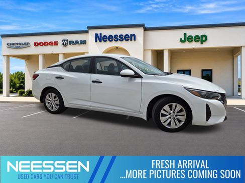 Used 2025 Nissan Sentra S FWD image 1