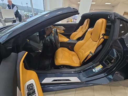 Used 2020 Chevrolet Corvette Stingray Preferred Cpe w/ 2LT Preferred Equipment Group image 5