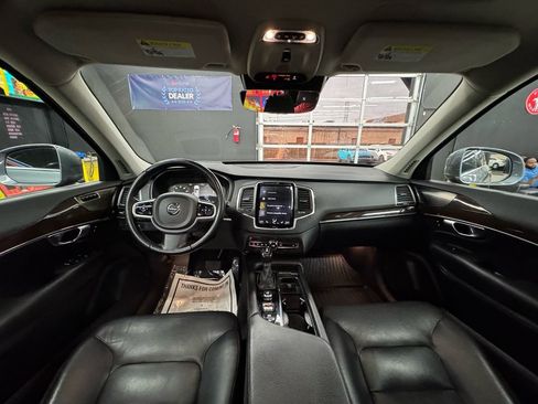 Used 2019 Volvo XC90 T6 Momentum w/ Advanced Package AWD/4WD image 33
