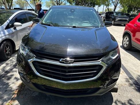 Used 2019 Chevrolet Equinox LT FWD image 2