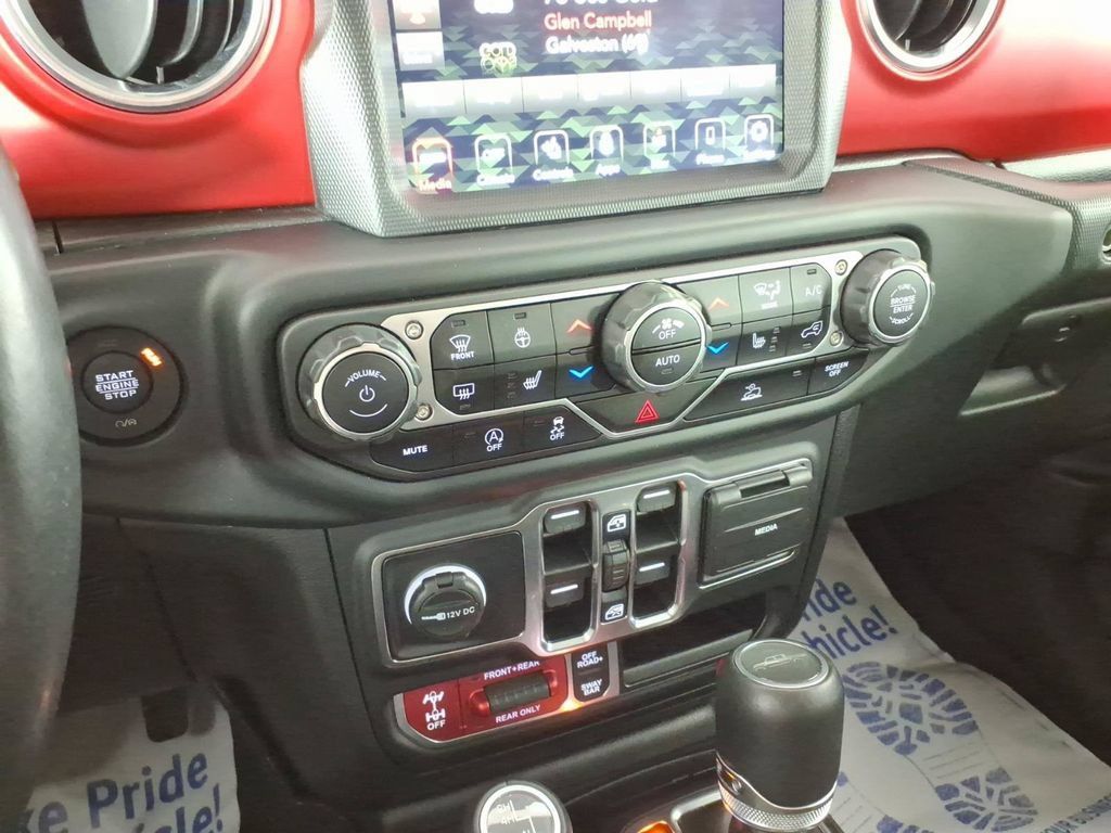 Used 2023 Jeep Gladiator Rubicon w/ Cold Weather Group AWD/4WD image 22
