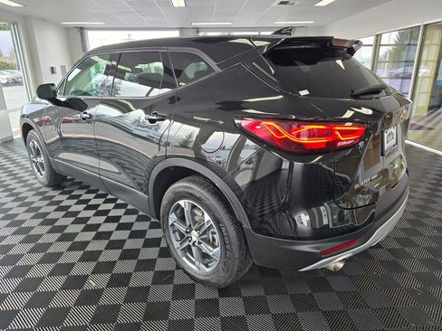 Used 2025 Chevrolet Blazer LT image 6