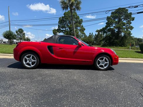 Used 2002 Toyota MR2 RWD image 14