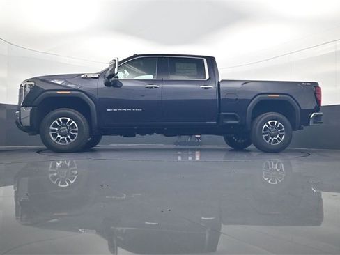 New 2026 GMC Sierra 2500 SLT w/ Max Trailering Package AWD/4WD image 28