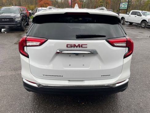 Used 2022 GMC Terrain SLT w/ Infotainment Package II image 6