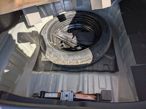 Used 2025 Nissan Versa S FWD image 26