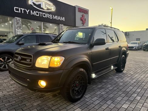 Used 2003 Toyota Sequoia SR5 image 4