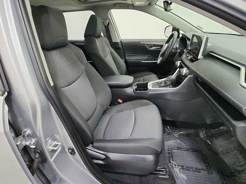 Certified 2025 Toyota RAV4 XLE w/ Convenience Package image 30