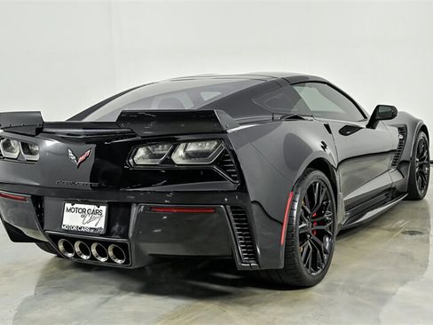 Used 2017 Chevrolet Corvette Z06 w/ Battery Protection Package RWD image 9