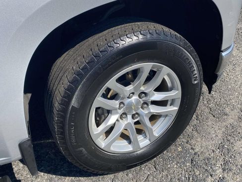 Used 2020 Chevrolet Silverado 1500 LT RWD image 11