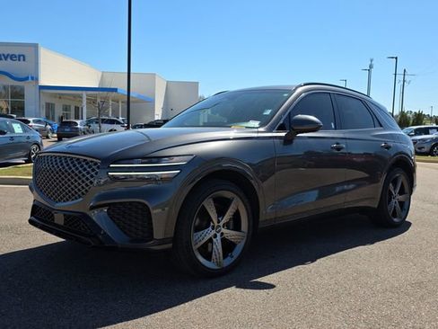 Used 2024 Genesis GV70 2.5T w/ Sport Prestige Package image 7