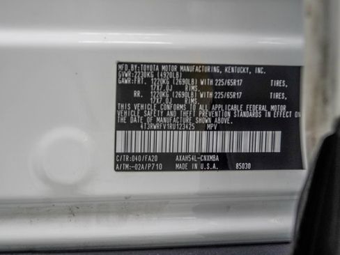 Used 2024 Toyota RAV4 XLE AWD/4WD image 41