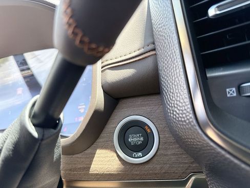 New 2026 RAM 2500 Limited AWD/4WD image 23