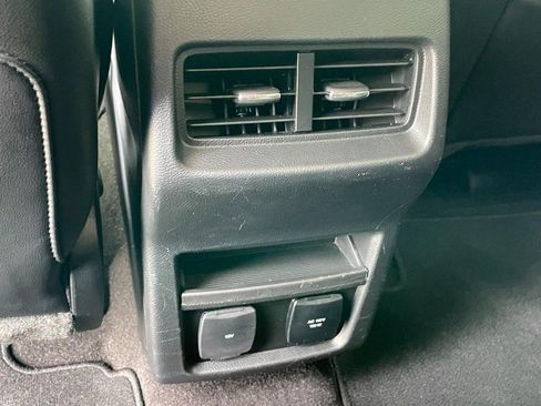 Used 2019 Ford Edge SEL w/ Equipment Group 201A image 18