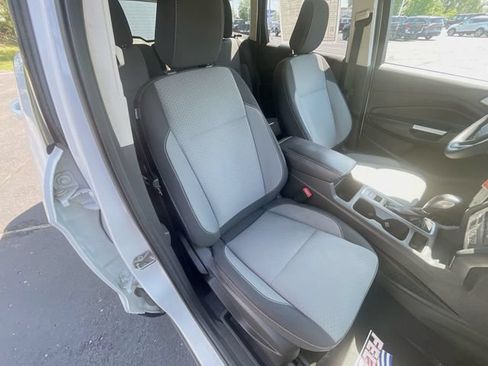 Used 2018 Ford Escape SE FWD image 18