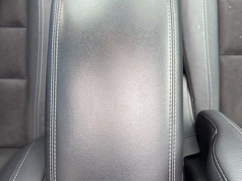 Used 2022 Dodge Durango GT image 28