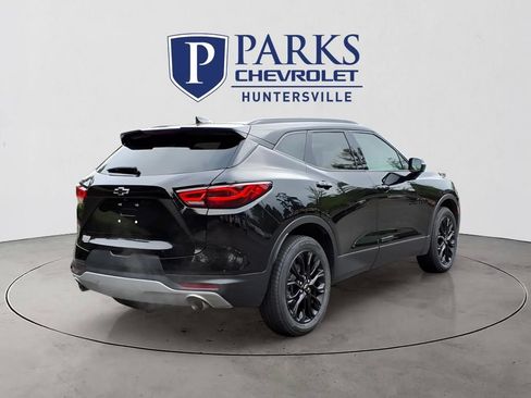 Used 2024 Chevrolet Blazer LT w/ LPO, Black Grille Bar Package FWD image 33