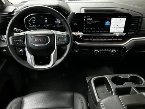 Used 2025 GMC Sierra 1500 SLT RWD image 13