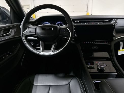 New 2026 Jeep Grand Cherokee Limited image 11