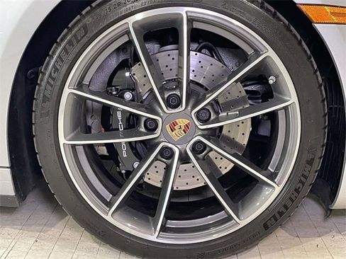 Used 2023 Porsche 911 Carrera 4S image 16