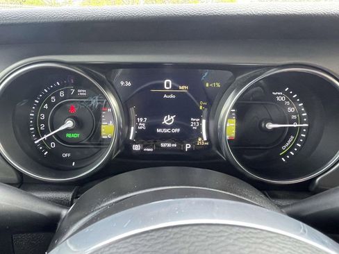 Used 2022 Jeep Wrangler Unlimited Rubicon 4xe image 26