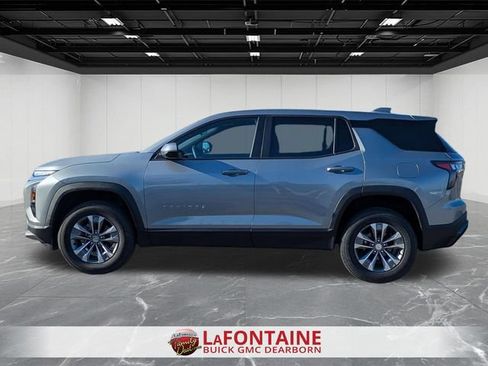 Used 2026 Chevrolet Equinox LT FWD image 2