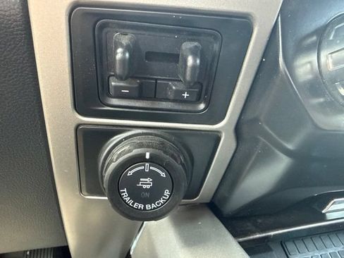 Used 2022 Ford F350 Lariat w/ Lariat Ultimate Package AWD/4WD image 25
