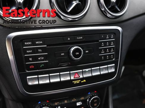 Used 2019 Mercedes-Benz GLA 250 4MATIC w/ Premium Package image 19