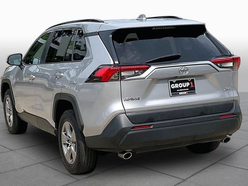 Used 2025 Toyota RAV4 XLE FWD image 23