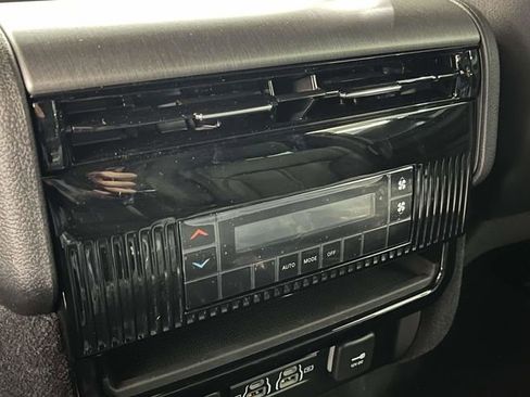 New 2026 Jeep Grand Wagoneer L 4WD image 17