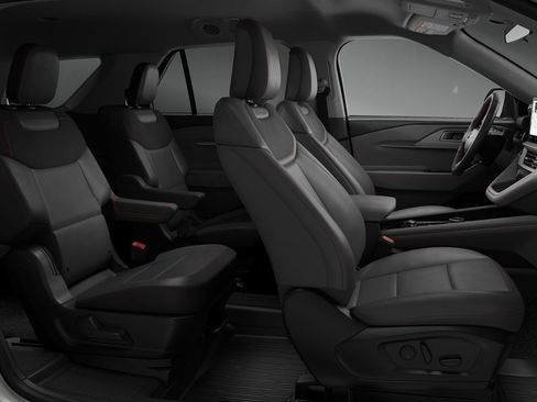 New 2026 Ford Explorer Active w/ Active Comfort Package image 6