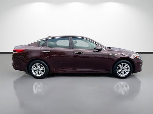 Used 2018 Kia Optima LX FWD image 2