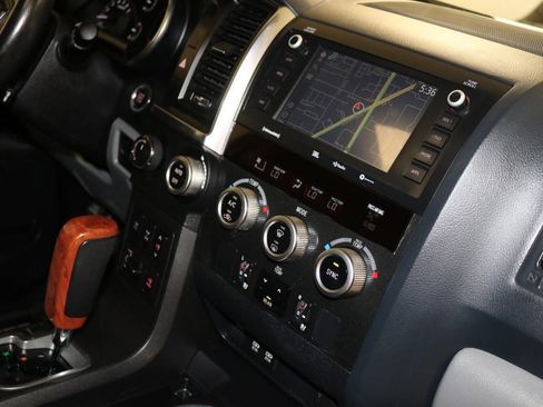 Used 2020 Toyota Sequoia Platinum image 55