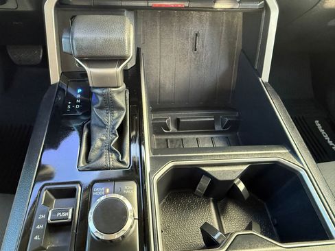 Used 2022 Toyota Tundra SR5 image 25