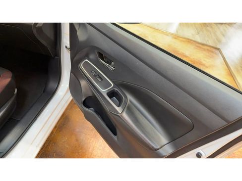 Used 2024 Nissan Versa SR image 20