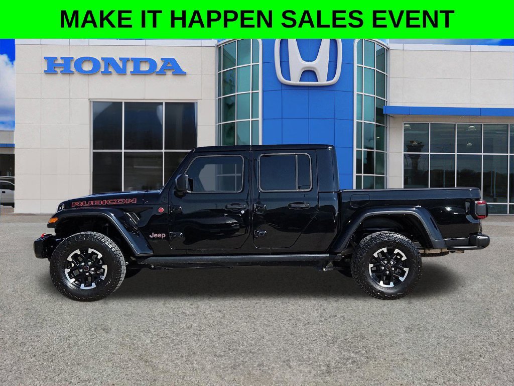 Used 2024 Jeep Gladiator Rubicon AWD/4WD image 6