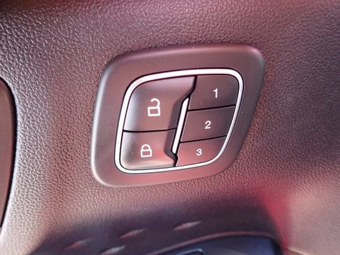Used 2020 Ford Escape SEL AWD/4WD image 14